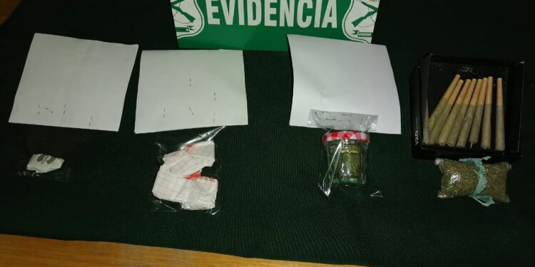 Carabineros llama a extremar autocuidado por robo de accesorios de vehículos