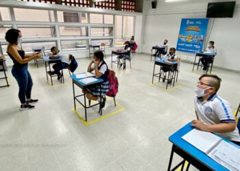 Clases comienzan este lunes en todo Chile pero el retorno será voluntario gradual y flexible