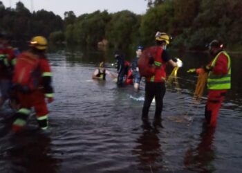 URAT rescata cuerpo sin vida de bañista desde el río Rahue en Osorno