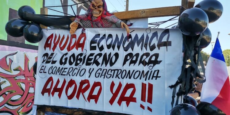 Cores se reúnen con la Agrupación de Emprendedores Unidos de Osorno afectados por la crisis