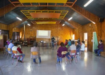 Agricultores del proyecto FIC de la UST Osorno se capacitan en asociatividad y cooperativismo.