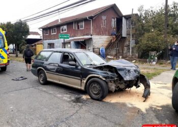 4 personas lesionadas tras violenta colisión en Rahue-Osorno