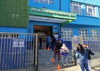 Desde este lunes 8 de marzo Escuelas que eran utilizadas como vacunatorios comienzan las clases