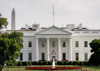 Washington afirma que evitará una reacción «precipitada» ante ataque contra sus tropas en Irak