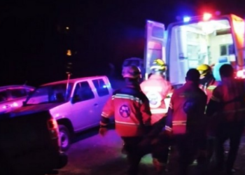Rescatan a hombre desde el río Rahue en Osorno