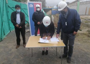 Entregan terreno para módulo de construcción acelerada del Hospital de Puerto Octay