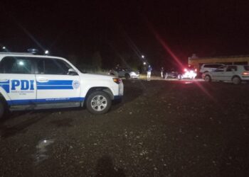 PDI descubre a 55 personas al interior de centro deportivo en Puerto Montt