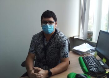 Llegan primeras dosis de astrazeneca a Osorno