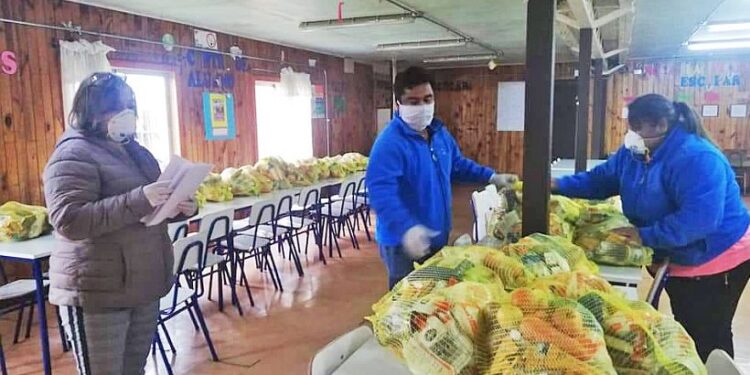 Exigen respuestas de JUNAEB por rebaja de raciones de alimentos para alumnos de Puyehue
