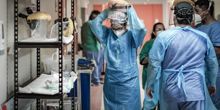 Brecha médica en la red pública: intensivistas y oncólogos, los más requeridos