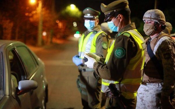Senador Moreira exige término de cuarentenas del toque de queda e instaurar un carnet verde