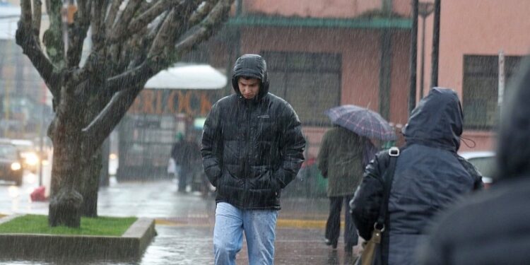 ¡Preparen los paraguas! esta semana será de lluvias en Osorno y la región
