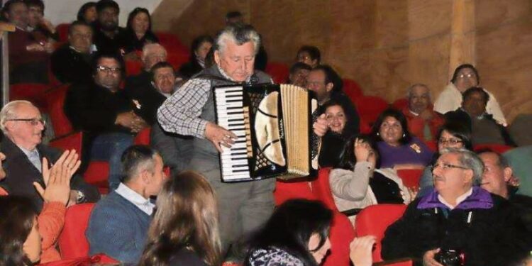 Hoy serán los funerales del destacado músico e Hijo ilustre de Paillaco Fernando Pérez Uribe
