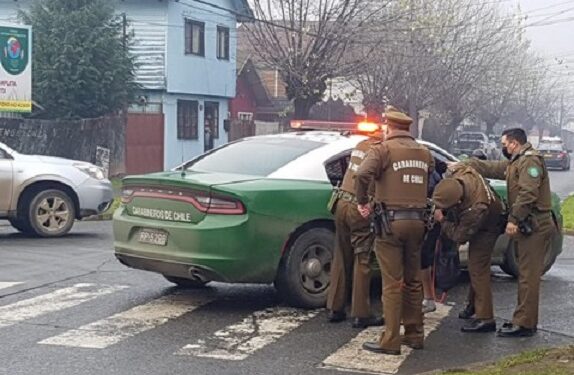 Sujeto que agredió a una mujer fue detenido por Carabineros