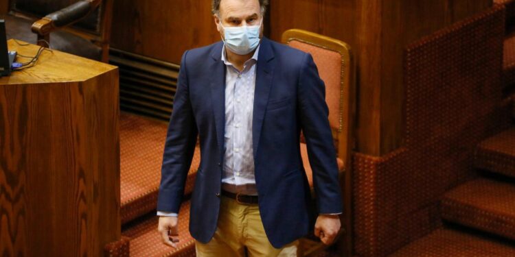Diputado Harry Jürgensen presenta proyecto para disminuir aporte fiscal a campañas electorales