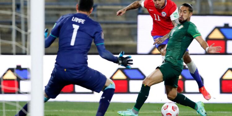 Chile dominó a Bolivia pero solo empató el partido