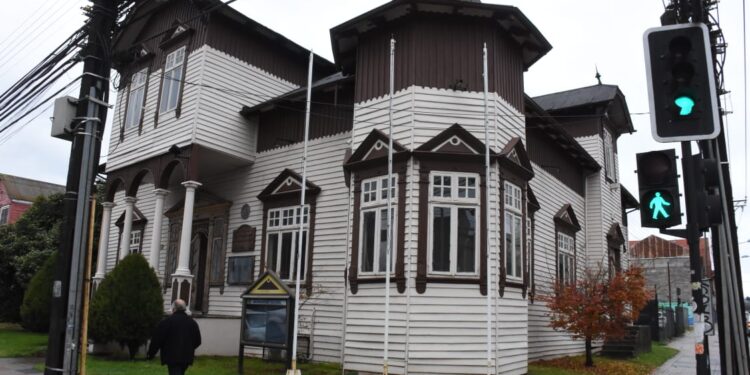 Anuncian licitación para el diseño de la restauración del Centro Cultural Sofía Hott de Osorno