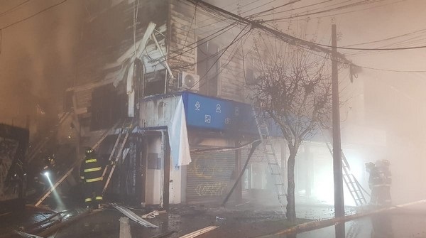 Ordenan peritajes a Labocar por incendio en oficinas de Entel