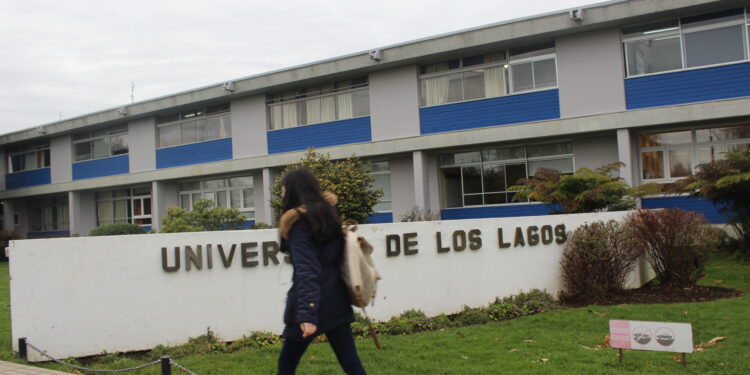 ULagos se puso a disposición de la Convención Constitucional