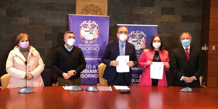 Modernizan laboratorios de especialidades del Instituto Comercial de Osorno