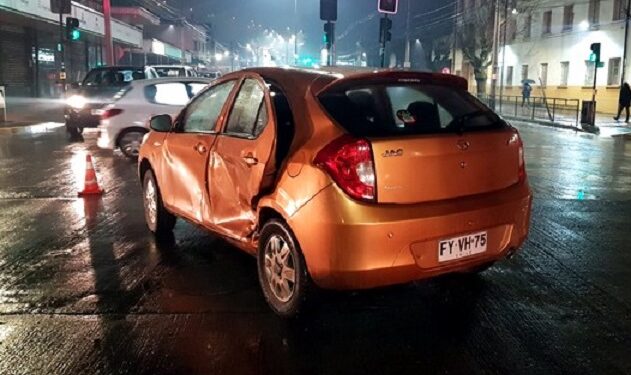 Una mujer resultó lesionada en triple colisión ocurrida en Rahue Bajo