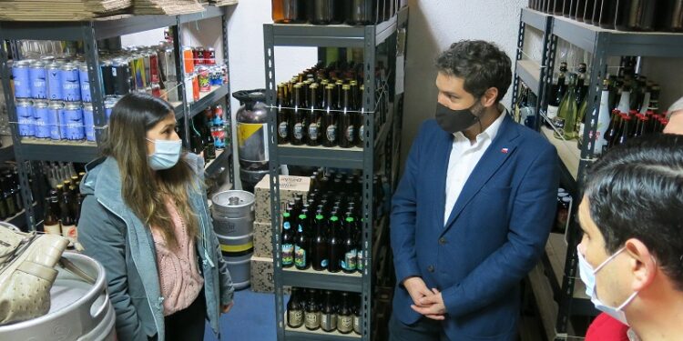 Subsecretario de Economía conoció en terreno a emprendedores vinculados a “Osorno Compra Local”