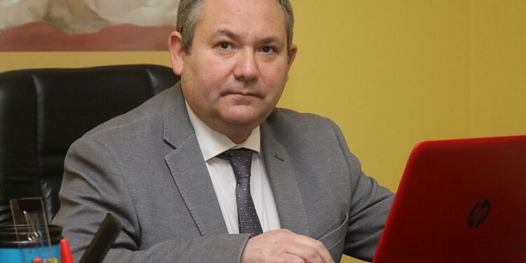 Presidente del Colegio de Abogados: “Si Osorno sacó a Barros también lo puede hacer con el Conservador”