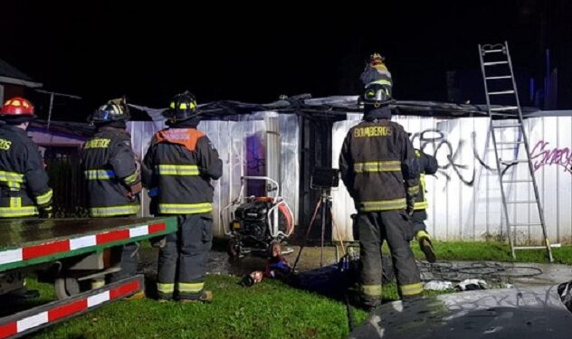Incendio destruyó una vivienda en Rahue Bajo