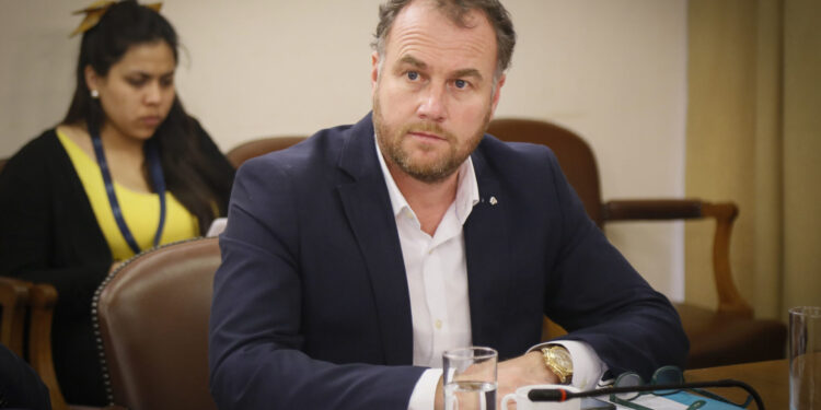 Diputado Harry Jürgensen cuestiona a la oposición por votar en contra del proyecto para PYMES