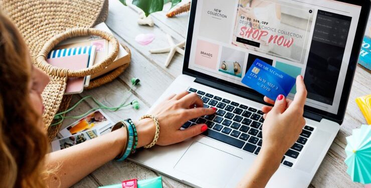 Sernac detecta prácticas que pueden inducir a los consumidores a entregar datos comprar o pagar de más