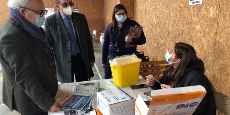 Tres nuevos puntos para dosis de refuerzo se habilitaron a contar de hoy lunes 23 en Osorno