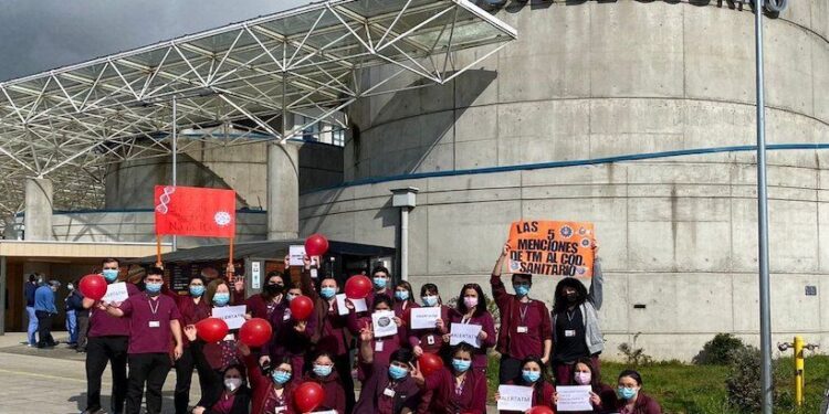 Tecnólogos Médicos de Osorno se sumaron al paro nacional por cambios en Código Sanitario