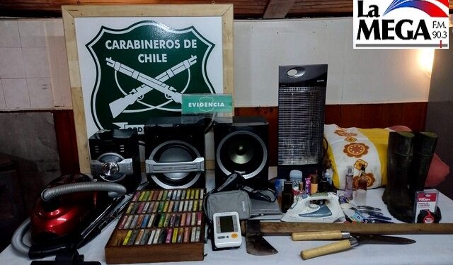 Persecución policial en Purranque terminó con automóvil de delincuente incrustado en una zanja