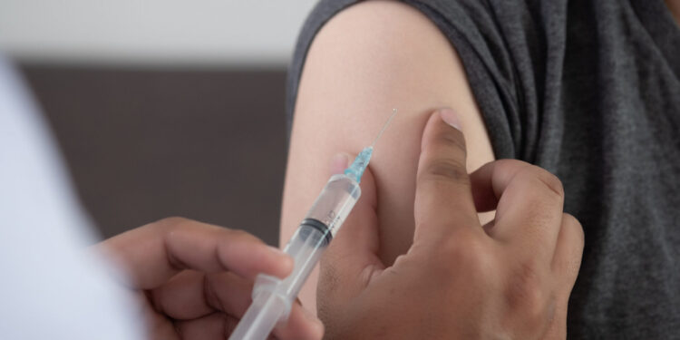 Grupo Saesa donó más de 800 vacunas contra la influenza a la comunidad