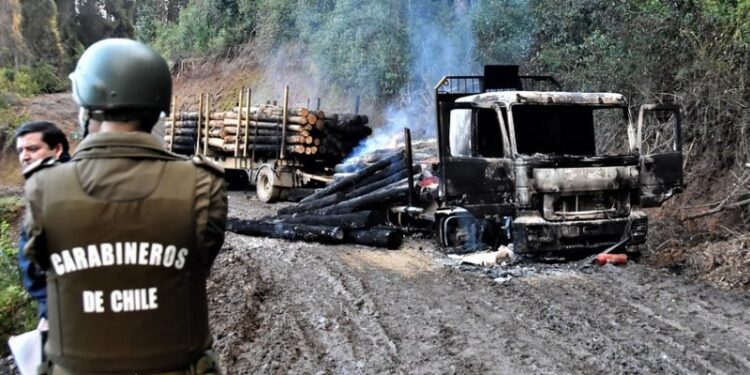 Ataques incendiarios desde las regiones del Bio Bio a Los Lagos se triplican en gobierno de Piñera