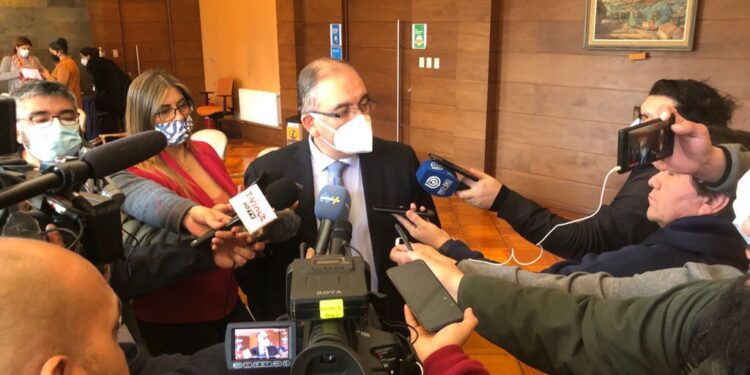 Alcalde Carrillo destaca como hito histórico reuniones del Concejo Municipal en los barrios