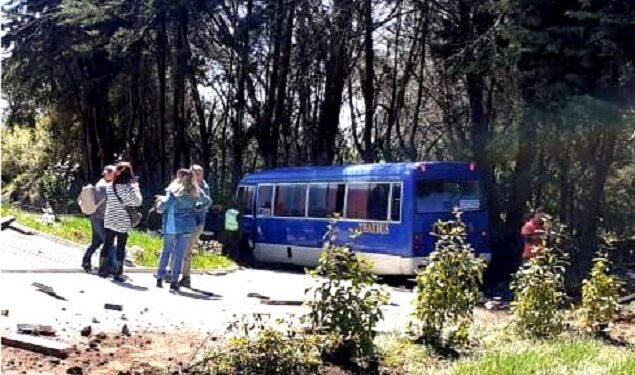 Un fallecido y tres lesionados dejó accidente de un bus en la ruta a Ensenada- Puerto Varas
