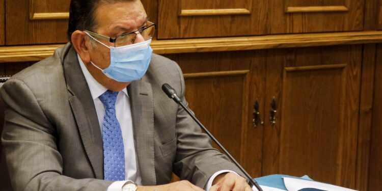 Senador Quinteros: “El mercado del gas no funciona y pedimos al gobierno que baje el precio al público”