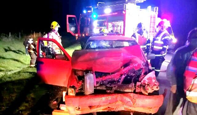 Colisión entre un tractor y un automóvil dejó una mujer lesionada en Río Bueno