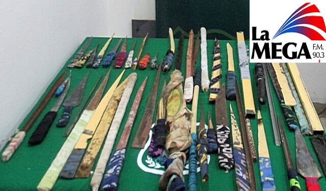 Incautan 46 armas blancas artesanales en allanamiento de modulo en cárcel de Alto Bonito