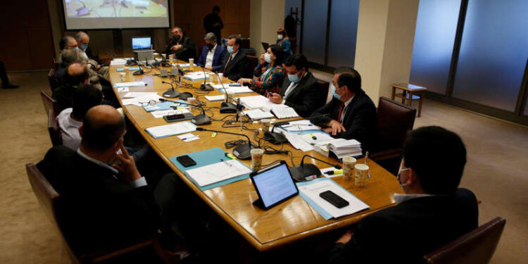 Comisión mixta analizará este miércoles 4to retiro del 10% de las AFP