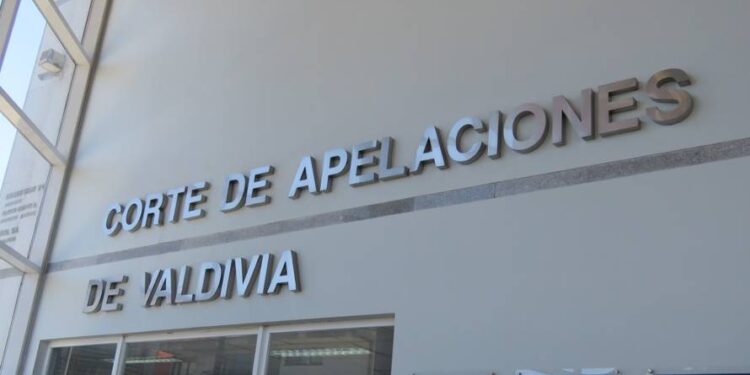 Corte de Valdivia condena a CONAF a pagar multa por negarse a reintegrar a trabajadora con fuero maternal