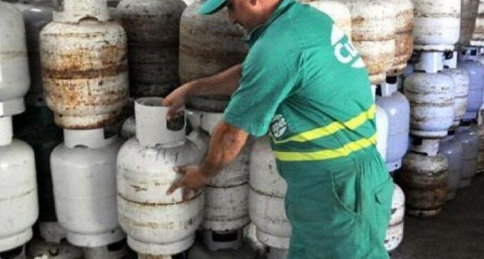 Lapidario informe de Contraloría: Municipios no tienen facultades para venta de gas
