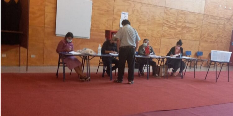 Lento pero seguro así comenzó segunda vuelta presidencial en la provincia Osorno