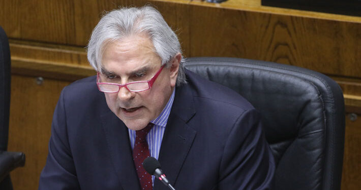 Senador Moreira valoró proyecto de ley que sanciona la organización y participación de carreras clandestinas.