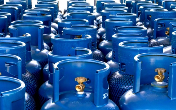 Aprueban en general proyecto para que municipios distribuyan y comercialicen gas licuado