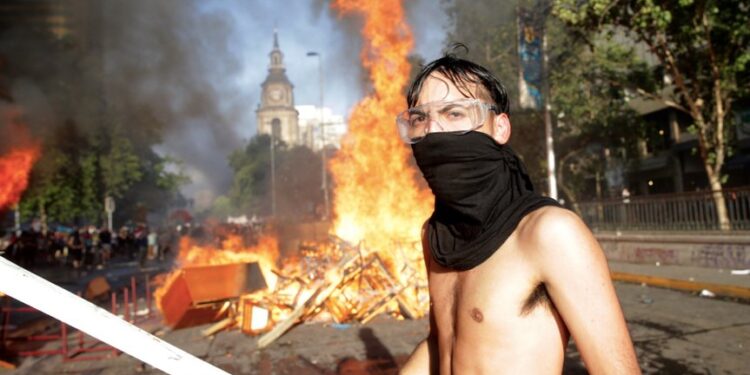 Presentan proyecto para indemnizar a víctimas del estallido social y de violencia en La Araucanía