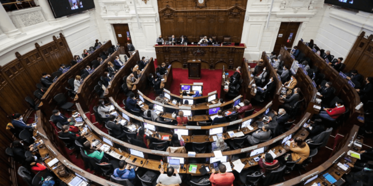 Bicameralismo asimétrico: La fórmula que se baraja en la Convención para transformar el Congreso