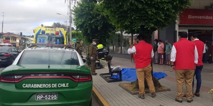 Osorno: Adulto mayor falleció en plena vía pública en Rahue Bajo