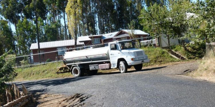 Déficit hídrico en la provincia de Osorno: abastecerán a familias de cinco comunas con camiones aljibe